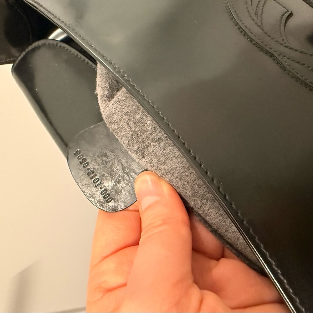 GUCCI Monogram Leather Tote Bag - Picture 7 of 8